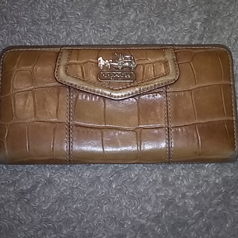 VINTAGE Coach Wallet Crocodile Embossed Leather - Picture 2 of 10